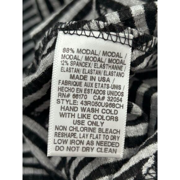 Free People Sleeveless Mock Neck Asymmetrical Hem Striped Gray Black Medium NWOT - Picture 10 of 10